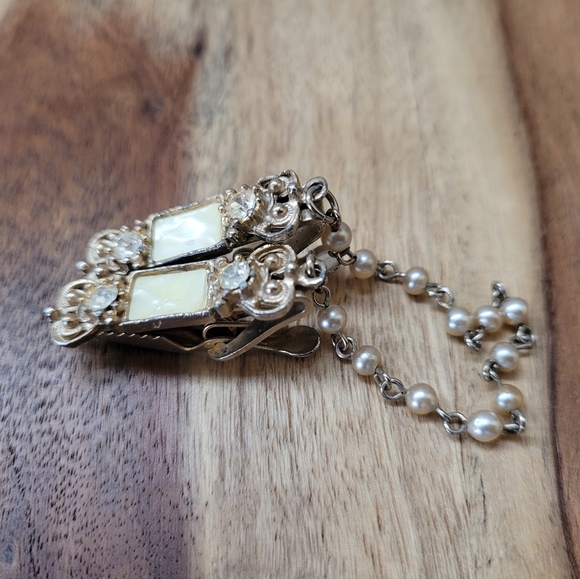 Vintage Sweater Clips - Picture 2 of 6